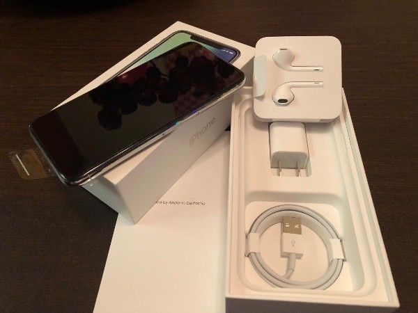 Apple iPhone X 256GB - Space Grey Unlocked Sealed Box IN STOCK 