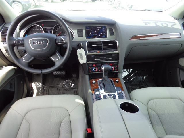 2014 Audi Q7 3.0 AWD SUV CAR