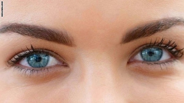 الان عمليات تغيير لون العين باحدث الطرق خلال ساعة واحدة فقط