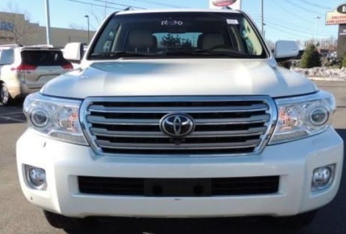 TOYOTA LAND CRUISER 2014 - LOW MILEAGE