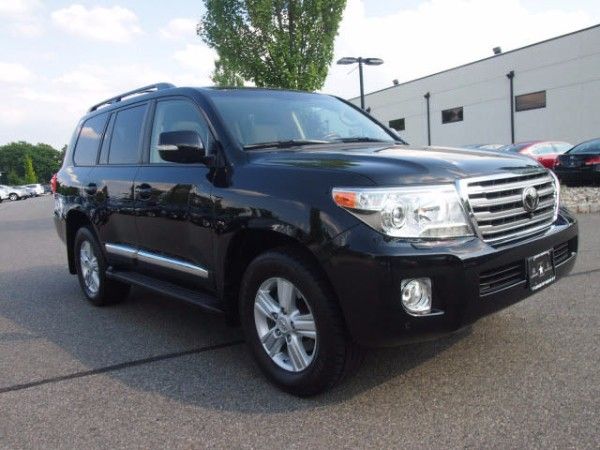 2013 Toyota Land Cruiser