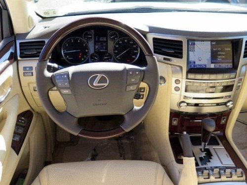 LX 570 1.jpg